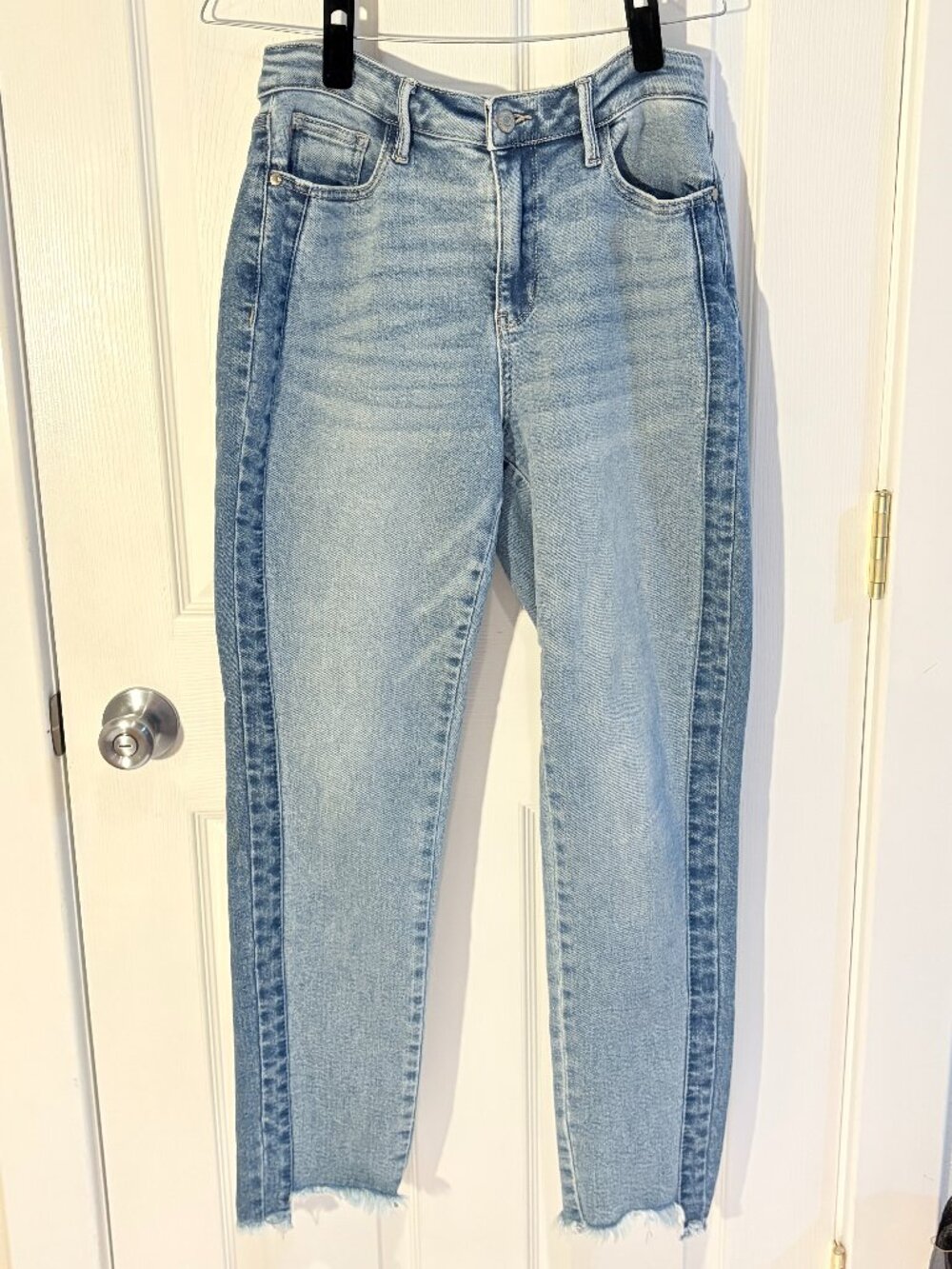 Judy Blue High Waist Vintage Wash Side Panel Detail & Hi Lo Fray Hem Slim Jeans